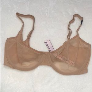 Victoria’s Secret Body by Victoria Unlined Bundle